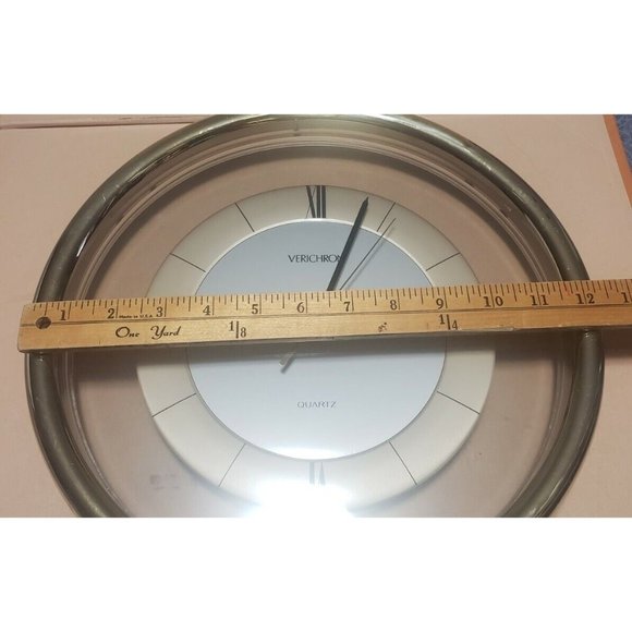 Vintage VERICHRON  CLOCK  wall clock  Roman Numerals 12" In EUC and Tested!! - Picture 2 of 7